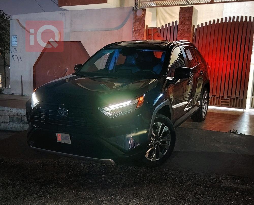 تۆیۆتا ڕاڤ 4